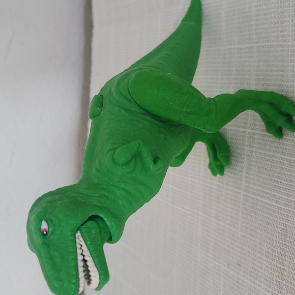 Universal Toys Vintage Jurrasic Park Universal Studios Dinosaur